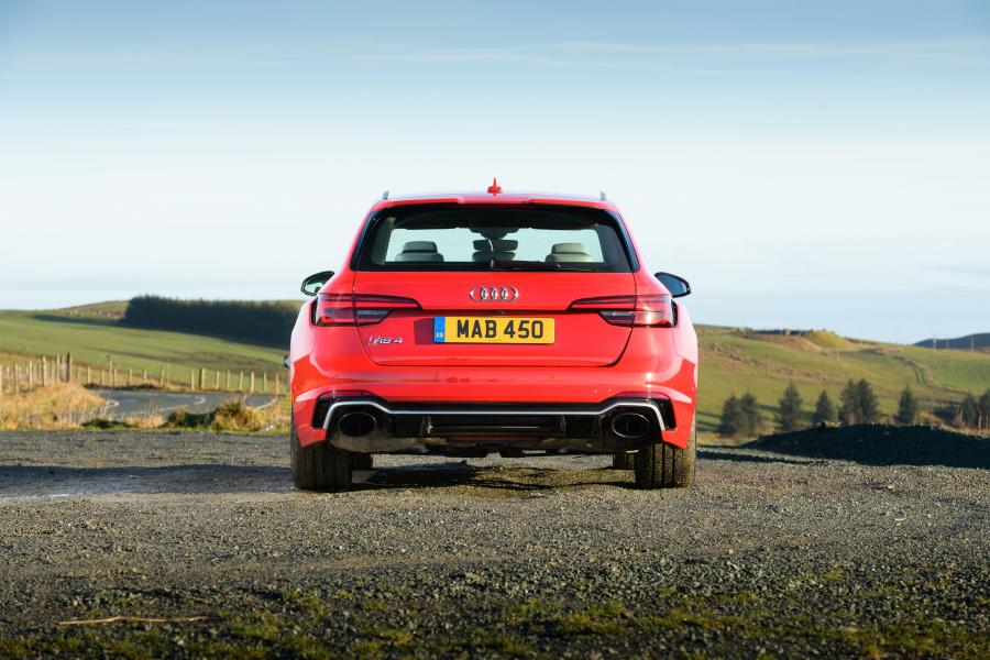  Audi RS4 Avant (B9) 2018 года  (UK) (фото 15 из 40)